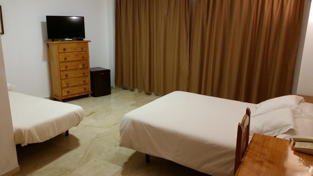 Twin Room Extra Bed